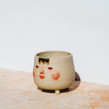 Load image into Gallery viewer, Face pot planter no.6