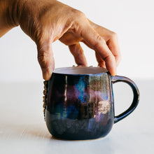 Load image into Gallery viewer, Dreamtime cup no.6 - aurora/gold