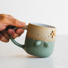 Load image into Gallery viewer, Free the nipples cup - Green/Gold