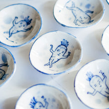 Load image into Gallery viewer, Saucer - Dancing Daikon San