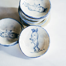 Load image into Gallery viewer, Saucer - Sassy Daikon San