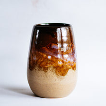 Load image into Gallery viewer, Temoku vase no.2