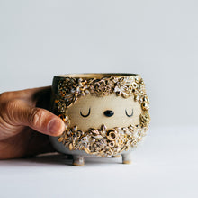 Load image into Gallery viewer, Dreamtime Planter - River moss