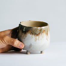 Load image into Gallery viewer, Dreamtime Planter - River moss