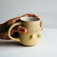 Load image into Gallery viewer, Free the nipples cup - Yellow/Gold