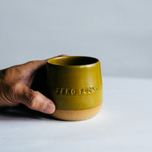 Load image into Gallery viewer, Zero Fucks tumbler - mustard