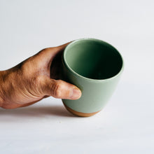 Load image into Gallery viewer, Beaker cup - glossy green