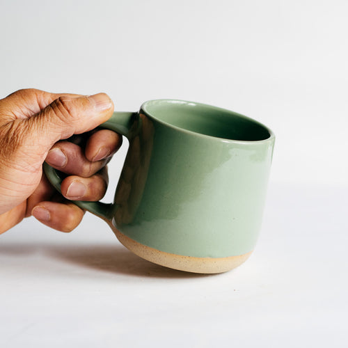 Plain Cup - glossy green
