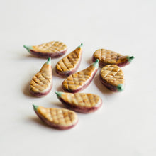 Load image into Gallery viewer, Chopsticks holder - Nasu Dengaku