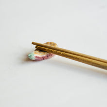 Load image into Gallery viewer, Chopsticks holder - Nasu Dengaku