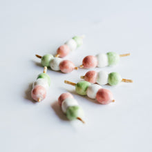 Load image into Gallery viewer, Chopsticks holder - Hanami Dango