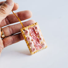 Load image into Gallery viewer, Christmas ornament - Iced VOVO