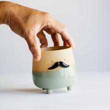Load image into Gallery viewer, Mr Mo planter - Green